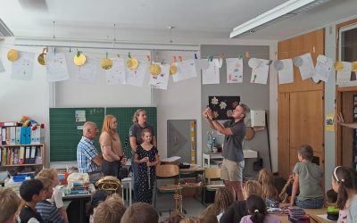 Besuch in den Grundschulen Essingen und Offenbach